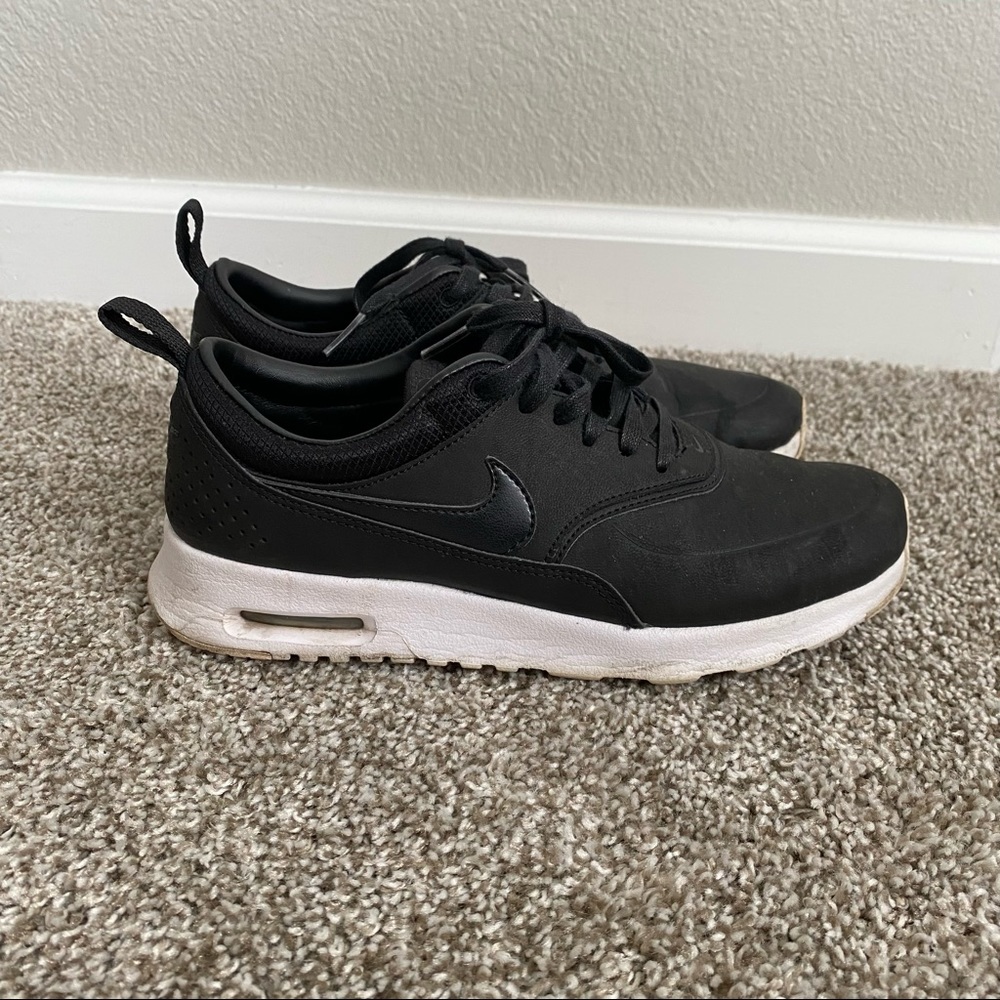 Nike Air Max Thea size 6 black